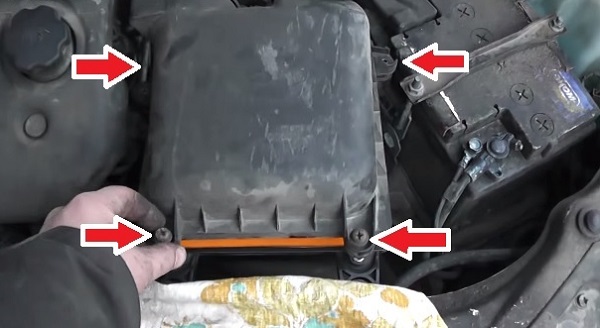 Полное руководство по замене воздушного фильтра автомобиля ВАЗ 2110, видео
